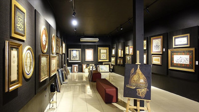 Depremzedeler yararına mezatta 4.7 milyon lira toplandı