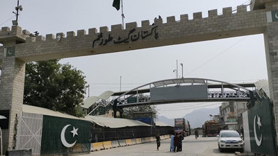 Afganistan ile Pakistan arasındaki sınır kapısı yeniden açıldı (25 Şubat 2023)