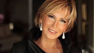 Filiz Akın deprem sonrası duygularını paylaştı. “Bin yıllık gözyaşıyla ağlamak istiyorum”