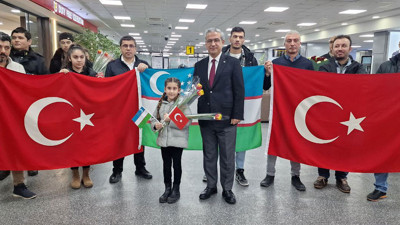 Özbek arama kurtarma ekibi ülkesinde törenle karşılandı