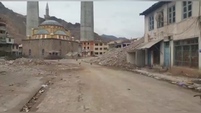 Taşınan Yusufeli ilçesinde kalan sokak hayvanları aç kalma tehlikesiyle karşı karşıya