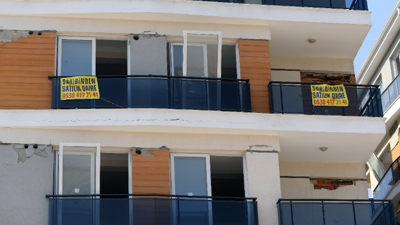 Depremden sonra ‘hayalet kente’ dönen Hatay’da geriye binalardaki ‘kiralık’ ilanları kaldı