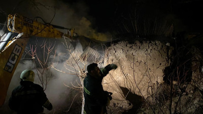 Erzincan’da metruk binada yangın