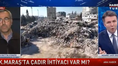 AKP'li Başkan ezan okununca röportaja ara verdi. Mehmet Akif Ersoy ne yapacağını bilemedi