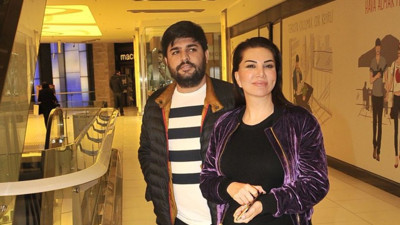 Ebru Yaşar acılı babaya evini teslim etti. Depremde 15 yaşındaki kızını kaybetmişti