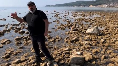 Saros Körfezi’nde deniz suyu metrelerce çekildi