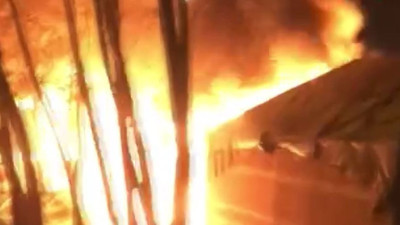 Depremzedelerin kaldığı çadır kentte yangın