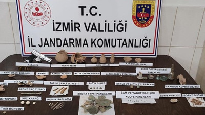 İzmir'de operasyon: 92 parça ele geçirildi
