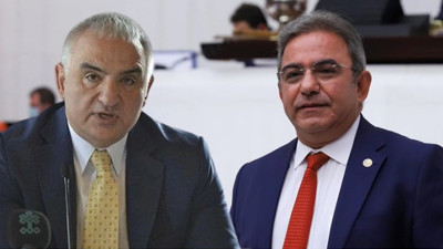 CHP'li Budak'tan Bakan Ersoy'a ihale tepkisi: Gözünü rant bürümüş açıkça suç işliyor