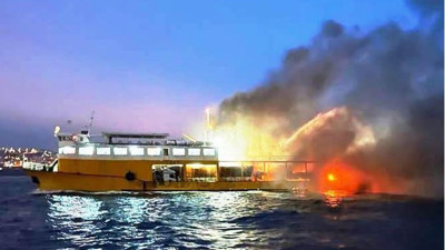 Arabalı feribotta yangın! 30 yolcu dumandan etkilendi