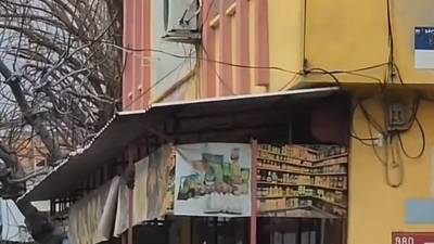 ''Ümmet'' denilenler depremzedelerin hakkını gasp ediyor. Deprem bölgesine giden yardımlara Suriyeliler çöktü.