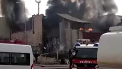 Fabrika patlaya patlaya yandı: 1 ölü