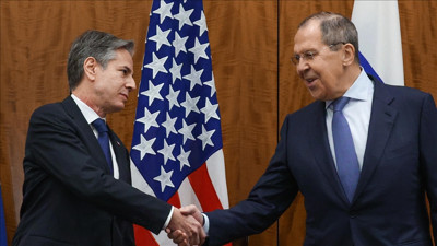 Blinken, Rus mevkidaşı Lavrov ile Yeni Delhi'de görüştü