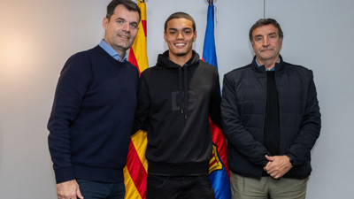 Ronaldinho'nun oğlu Barcelona'ya transfer oldu