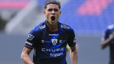 Kendry Paez Chelsea yolunda. Sözlü anlaşma tamamlandı