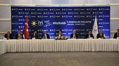 Meral Akşener, il başkanlarıyla bir araya geldi