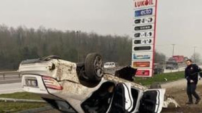 Sakarya'da devrilen otomobildeki 1 kişi öldü