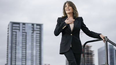 Ünlü yazar Marianne Williamson ABD başkanlık seçimlerine aday