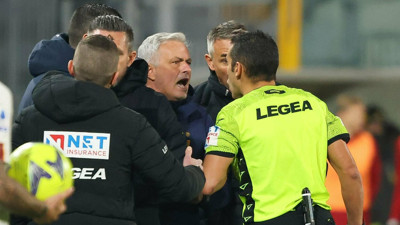 Mourinho Roma Lazio derbisinde rezalet çıkardı