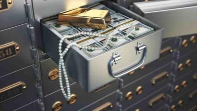 'Banka kasasındaki altın ve paralar çalındı' iddiası