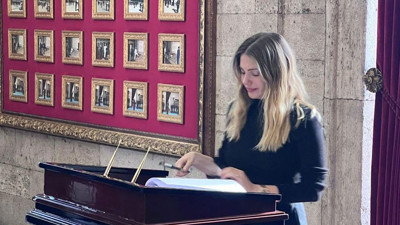 Eda Ece isyan etti: Din adı altında insanları kandırmanın karşısındayım