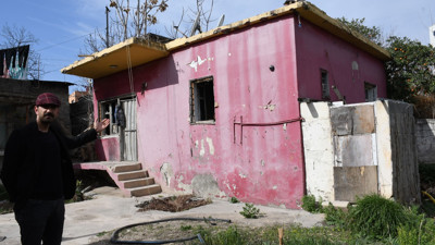 O gecekondu satılığa çıkartıldı. Özel tim eşliğinde kazı yapılan esrarengiz gecekondunun 6 milyon 750 bin lira satıştı. Bu paraya Miami'de malikane alınır