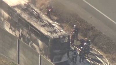 Japonya’da 26 kişiyi taşıyan otobüs cayır cayır yandı