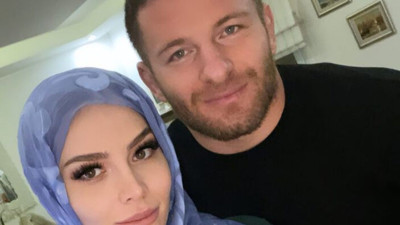 Survivor şampiyonu İsmail Balaban'ın eşi İlayda Şeker'den başörtülü paylaşım