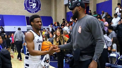 LeBron James oğlu Bronny'e övgü yağdırdı