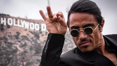 Nusret gökyüzüne Türkiye için yardım isteği yazdırdı