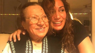 Özge Borak'ın acı günü. Gözyaşlarını tutamadı