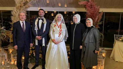 Yeşilay'dan genel müdürlük koltuğu eşten kocaya geçmiş. Gençler boşuna iş bekler. Bu bir 'Ooh suyundan da koy' haberidir