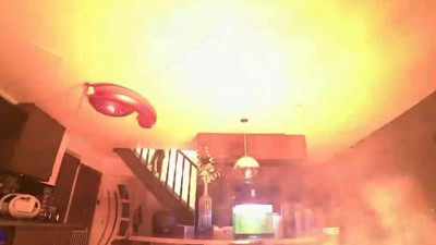 Şarjdaki pil bomba gibi patladı. Milyonlarca kullanıcı aynı tehlike altında