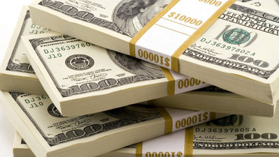 Türkiye bugün yine küresel tefecilere borçlandı. Hem de dolar bazında yüzde 9,5 faizle. Afrika ülkeleri bile bu faizle borçlanmıyor