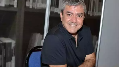 Yeniçağ'a gel Yılmaz Özdil. Korkma Yılmaz arkanda dağ gibi Yeniçağ var