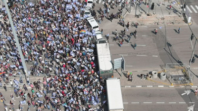 İsrail'de çıkan olaylar sebebiyle Tel Aviv polis şefi görevden alındı