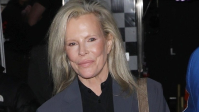 Dünyaca ünlü yıldız estetik yüzünden tanınmaz hale geldi. Görenler'Kim'sin sen?''dedi