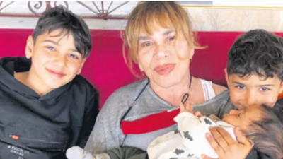 'Minik Serçe' deprem bölgesinde duygusal anlar yaşadı