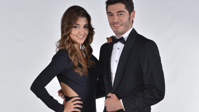 Hande Erçel ve Burak Deniz'i buluşturmuştu! İki Yabancı dizisiyle ilgili flaş gelişme