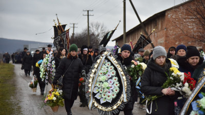 Rusya'nın Lviv saldırısında hayatını kaybeden 5 sivile cenaze töreni düzenlendi