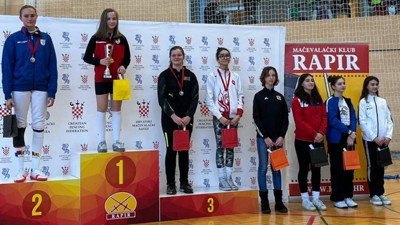 Eskrimde Elif Ada Yıldız'dan bronz madalya