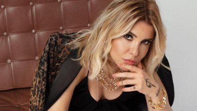 Gülben Ergen: Paylaşımlarınızdan nefret ediyorum. Deprem sonrası normalleşen insanlara tepki gösterdi