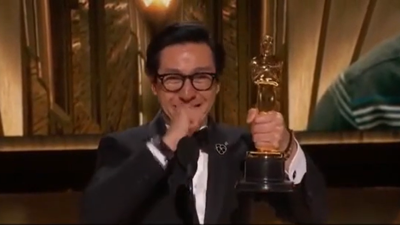 ''Anne ben Oscar aldım...'' Ödül gecesine gözyaşları ile damga vurdu