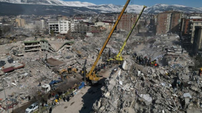 Depremde çadır satan Kızılay'dan sonra AFAD'ın vicdansızlığı ortaya çıktı: Bu kez vinç ticareti