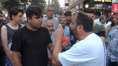 İmam hatipli vatandaş sokak röportajında öyle bir konuştu ki. Bu konuşmayı defalarca izleyeceksiniz