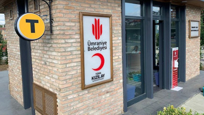 Kızılay AKP'li belediyeye taksi durakları yapmış. Depremde çadır sattığı ortaya çıkmıştı