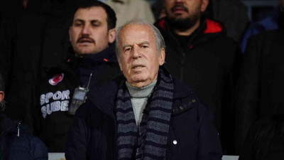 Hoşgeldin hocam: Mustafa Denizli ortaya çıktı, takımı kazandı