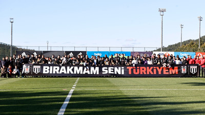 Depremzede çocuklar Beşiktaş antrenmanını ziyaret etti