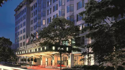 30 bin lira maaşı olan bürokrat 11 milyon dolara nasıl daire aldı. Kim bu bürokrat. Gazeteci Recep Canpolat açıkladı