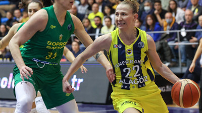 Fenerbahçe Sopron Basket'i devirerek avantajı kaptı